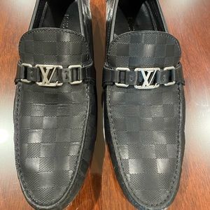 100% Authentic Louis Vuitton Hockenheim Moccasin Damier